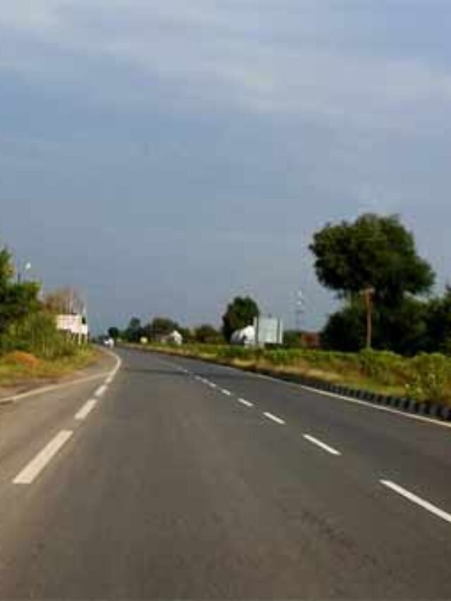 48 लांजी उकवा सड़क विकास के तहत बिठली–डाबरी चौरिया सड़क पर तेजी से काम, 20 किमी डामरीकरण पूरा, आने वाले वर्षों में पूरे मार्ग निर्माण की तैयारी।