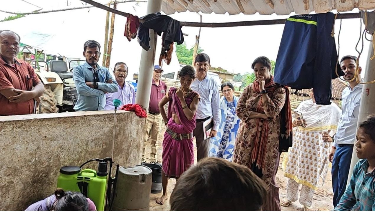 बैहर-बिरसा में प्रमुख सचिव जी.व्ही. रश्मि ने परखी स्वास्थ्य-पोषण व्यवस्था, स्वच्छता पर दिया जोर