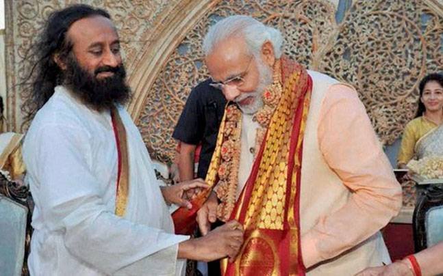 श्री श्री रवि शंकर की कौन-सी पहल 180 देशों तक पहुंची, जानिए उनके अभियान की पूरी कहानी 2 श्री श्री रवि शंकर की कौन-सी पहल 180 देशों तक पहुंची, जानिए उनके अभियान की पूरी कहानी